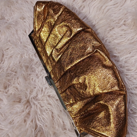 BcbgMaxAzria evening clutch - Picture 11 of 15